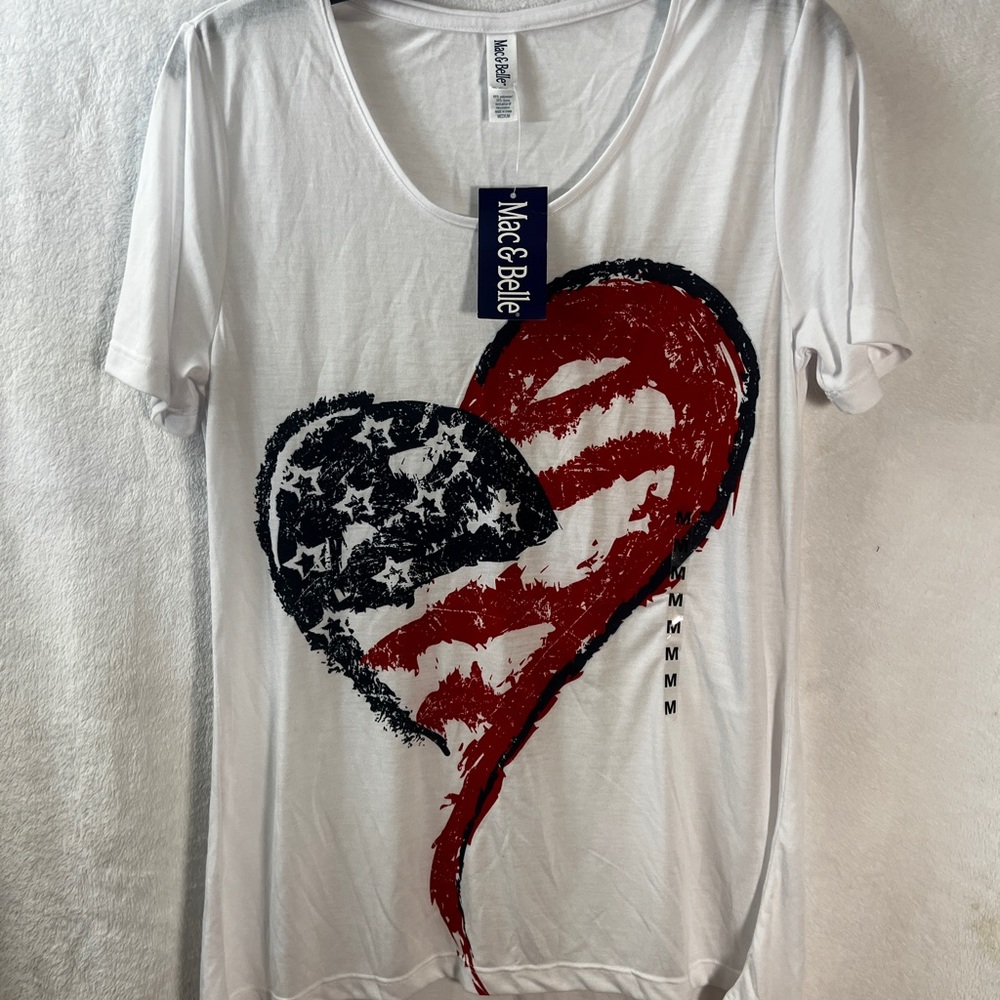 White Short-Sleeve Heart Flag Graphic Tee - Red & Black